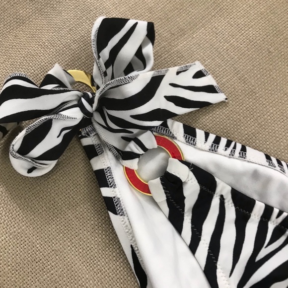 Victoria Secret Zébra Triangle Bikiniu - Picture 6 of 6